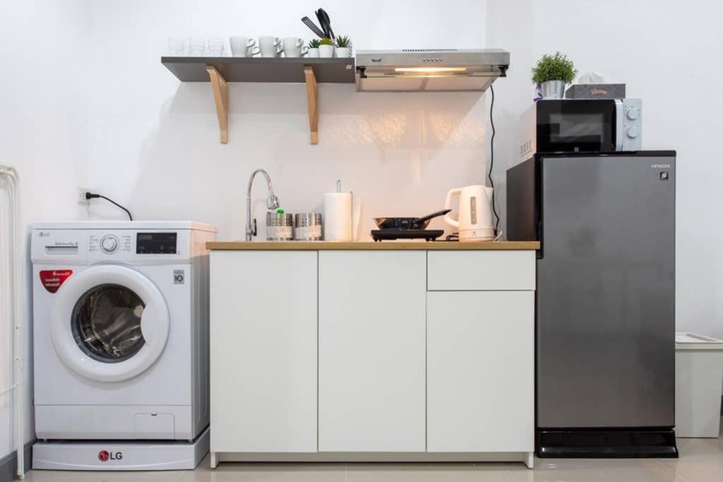 P1 Silom Pan Large Room Full Kitchen Wifi 4-6Pax Банкок Екстериор снимка